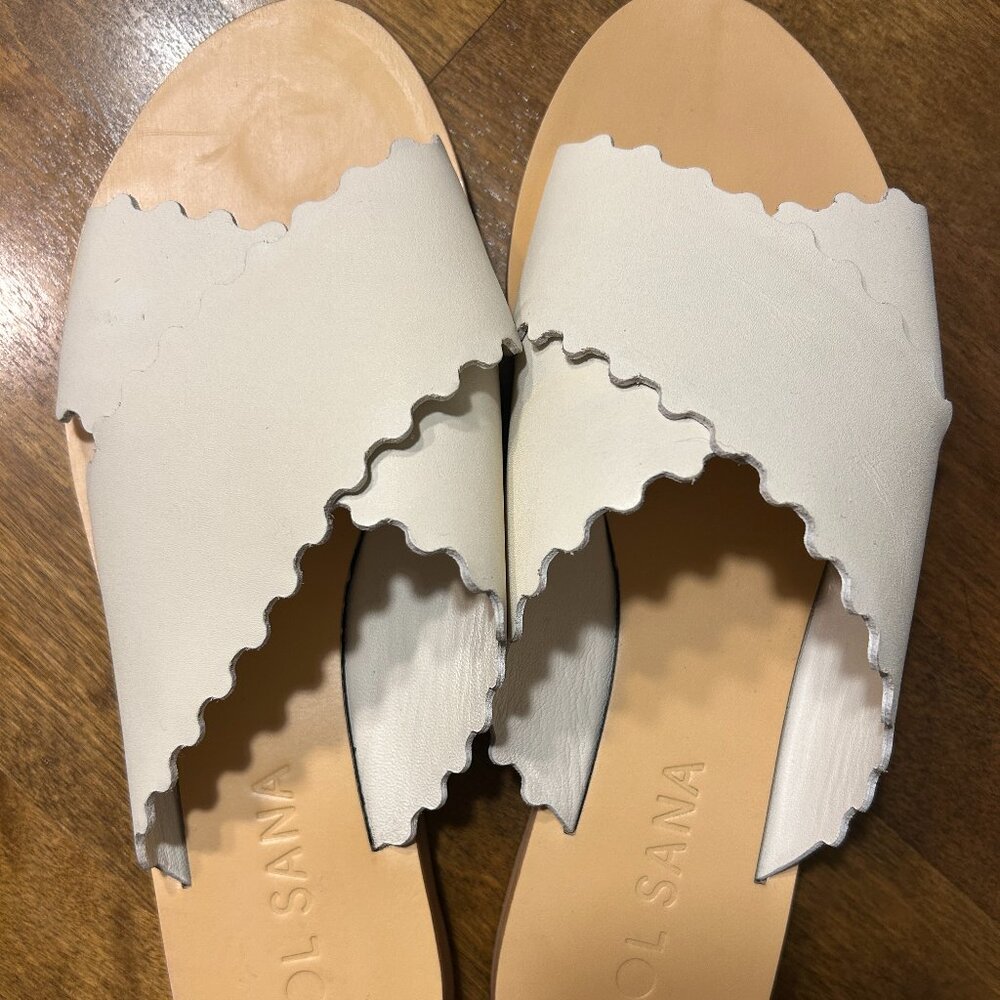 Sol Sana Scalloped Wave Slide Ivory - Discontinued Style Leather Size 38 (7.5)